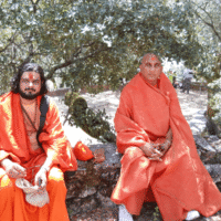 Swami Keshvananda with Pujya Swami Avdheshananda Ji, Portugal, 2010